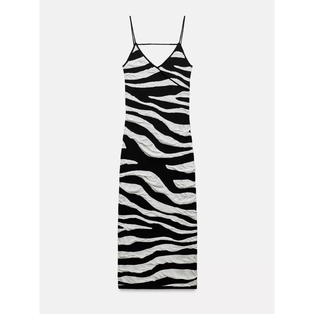 NWT Zara Black and White Wrinkle Effect Bodycon Zebra Print Dress, Size Small
